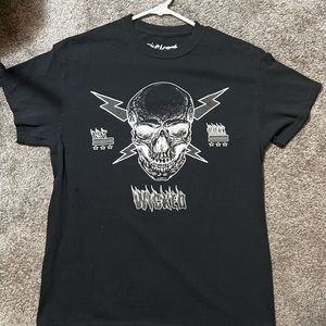 WICKED GRAPHIC TEE SIZE M